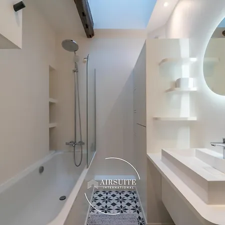 Luxury Monceau Elegance 2br By Airsuite Appartement